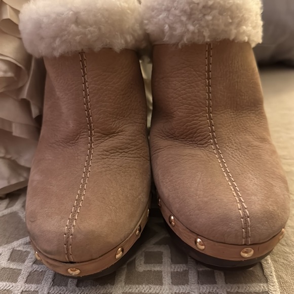 💕Diane Von Furstenberg Suede Clogs❤️ - Picture 2 of 9
